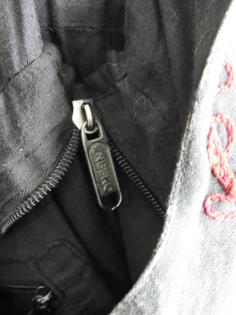 The Collection Royal Gray & Red Bohemian Shoulder Bag with Slouchy Design